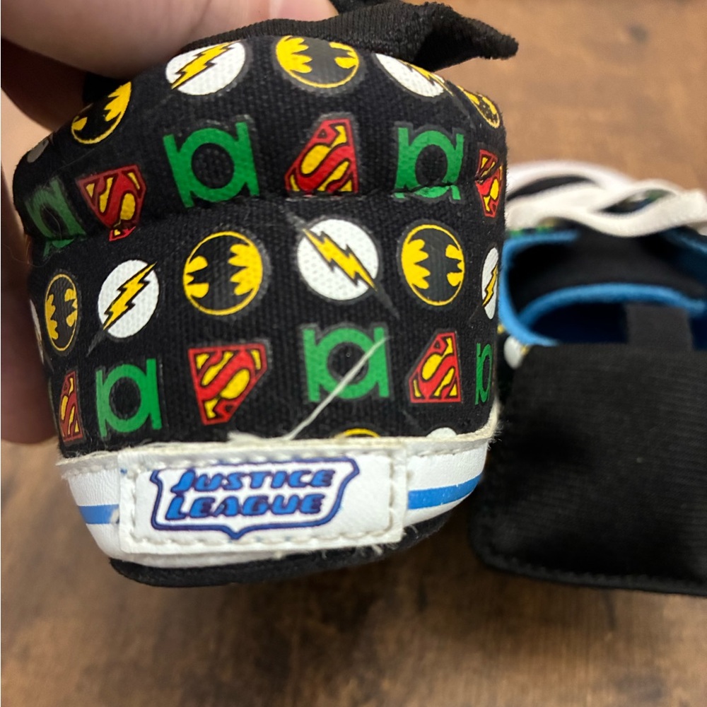 Justice League Infant Shoes - Picture 6 of 7